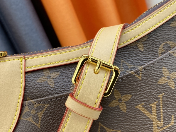 ルイヴィトンバッグ角部分ディテール